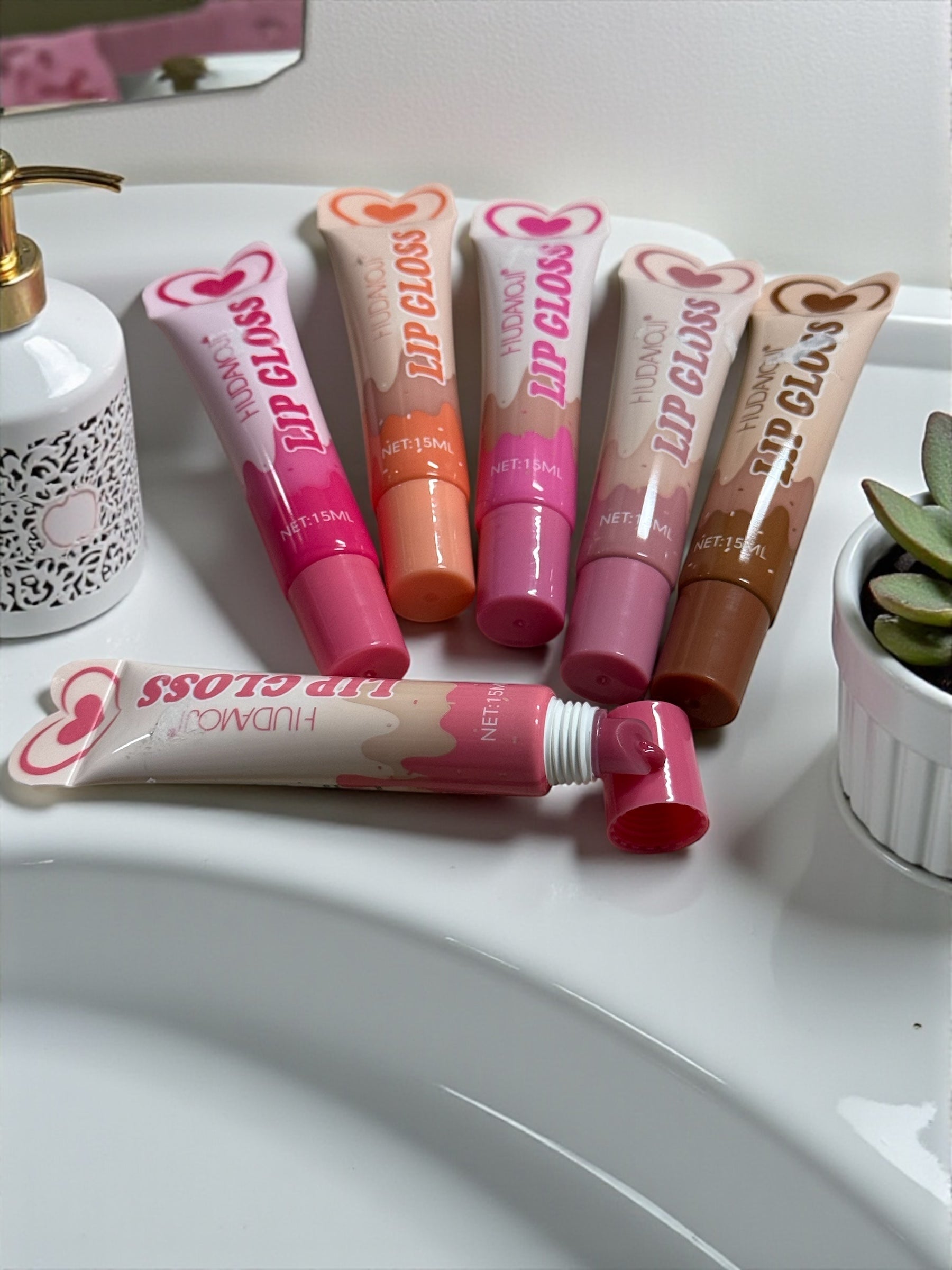 Lip gloss hudamoji