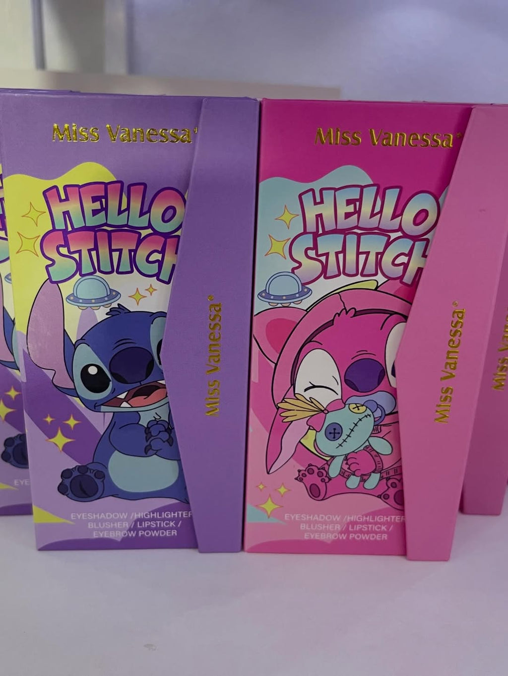 Paleta viajera stitch y Angela