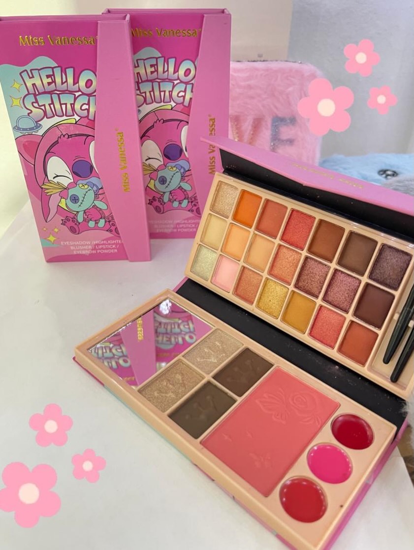 Paleta viajera stitch y Angela